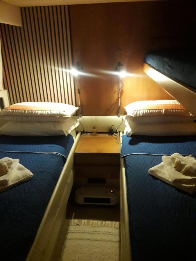 奥斯蒂亚·安提卡 Boat And Breakfast Fiumicino - Roma酒店 外观 照片